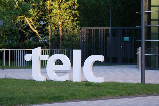 telc office, language certification test center B1, B2, European Language Certificates, expat life, education institution Germany Europe, English Course, Online, Blended Learning, public space campus
