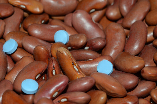 red beans background/FINASTERIDE 5MG TABLETS
