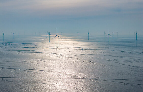 Offshore wind turbines 