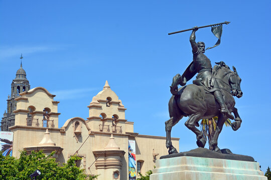SAN DIEGO California USA : The 23 foot tall statue of Rodrigo Diaz de Vivar (El Cid) of Spain's war against the Moors. Balboa Park San Diego.