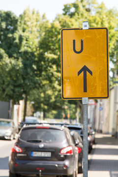 Verkehrsschilder als Symbolik