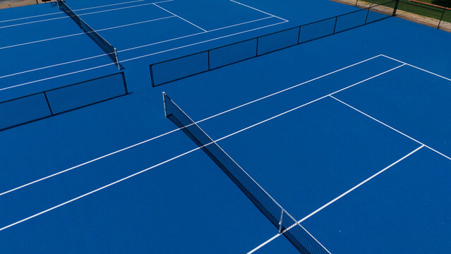  aerial view on a tennis court 