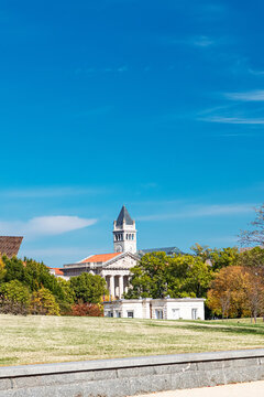 Historic National Museum of Women in the Arts beneath the Old Post Office Tower with generous copy space.