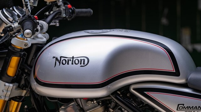 Scottsdale, AZ, USA
August 1, 2026
2014 Norton Commando 961 Cafe Racer