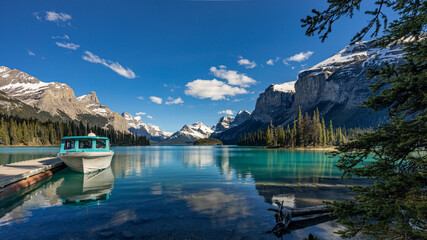 Iconic View of Spirit Island, Maligne Lake, Jasper National Park © MulkeyMedia