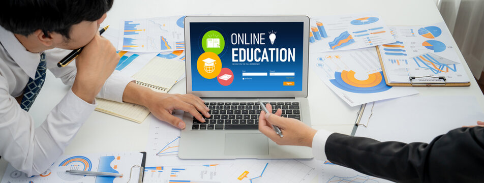 E-learning website with brisk sofware for student to study online on the internet network