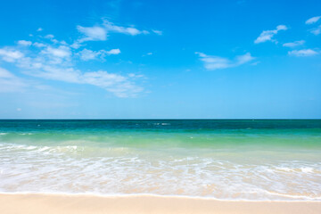 Fototapeta premium Tropical Nature ocean and summer sea water with beautiful bright sunlight. Perfect for summer vacation and travel background 