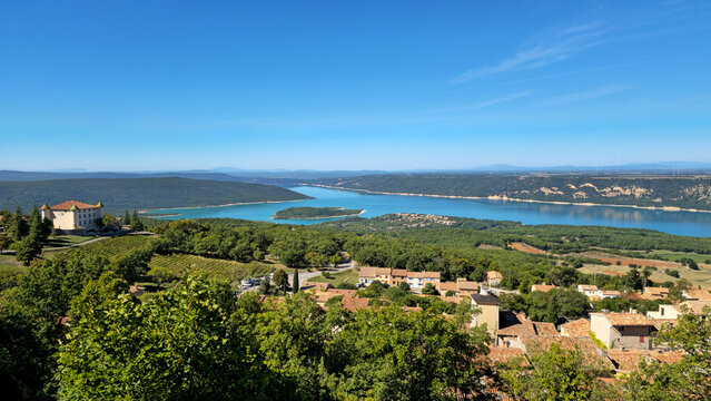 Aiguines village with Aiguines Castle and Saint Croix Lake, Provence-Alpes-Cote d'Azur, France, Europe. 