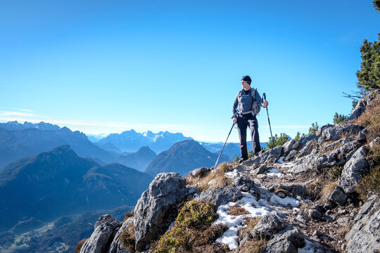 Germany, Bavaria, Hochstaufen, hiker at Jaegersteig