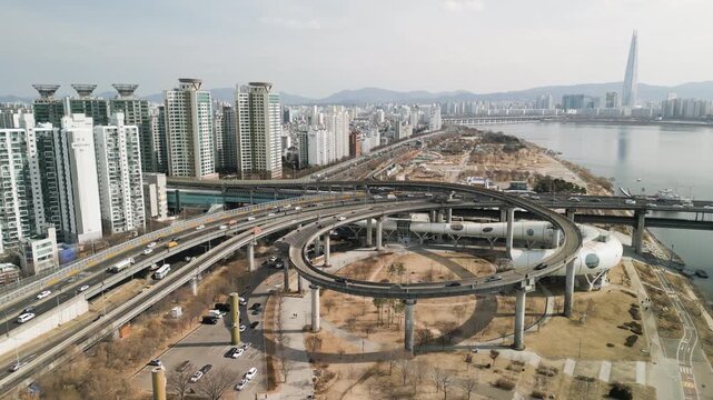 4K Drone over Ttukseom Hangang Park and J-Bug