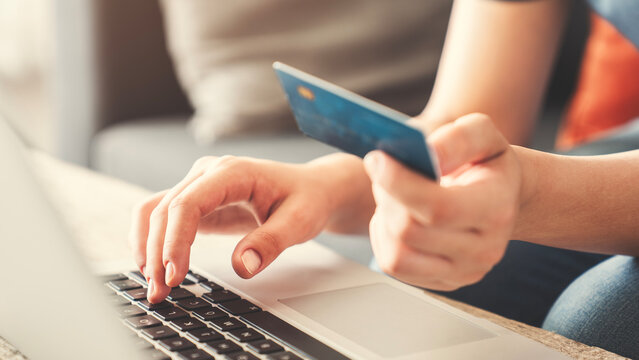 Online shopping with credit card