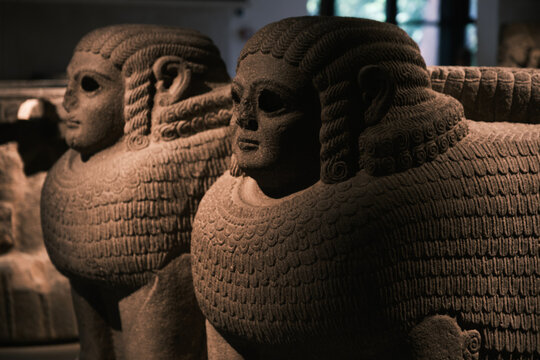 istanbul archeological artefacts statues and sculptures