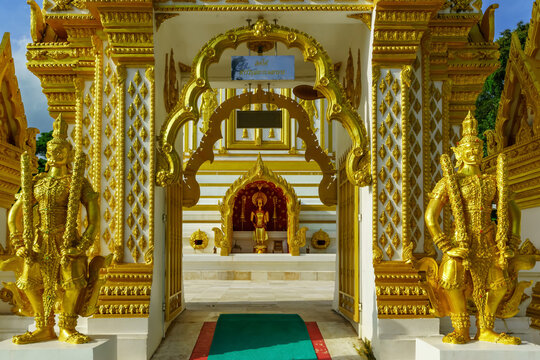 The beauty of Phra That Phanom in Nakhon Phanom province makes it one of the must-visit places in northeastern Thailand.