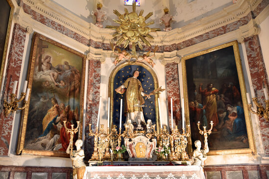  Chapelle baroque &agrave; Narbonne. France