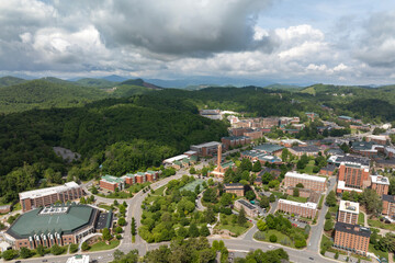Fototapeta na wymiar Boone, North Carolina. American architecture with streets and historical buildings in Blue Ridge Mountains. Popular tourist destination