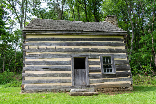 Polly Woods Ordinary Historic Inn Near Sharp Top and the Peaks of Otter Hotel in Virginia