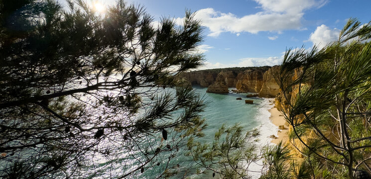 Praia do Pau beach in the Algarve, Portugal