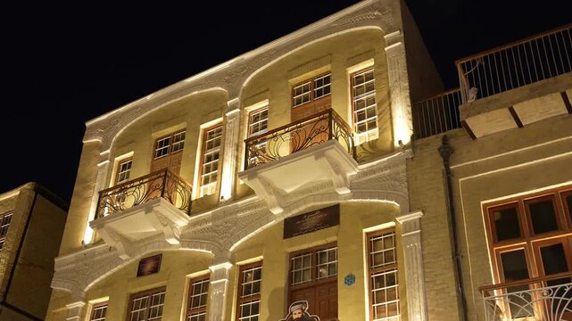 Baghdad, Al-Rasheed Street, Al-Mutanabbi Street