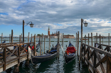 Italy, Venice, October  01, 2025, gondolas on a canal in Venice © Pawel Filusz