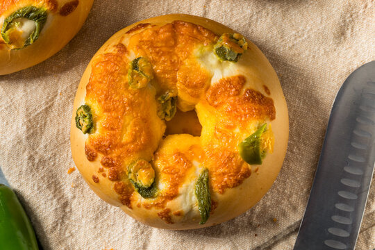 Spicy Homemade Jalapeno and Cheese Bagels