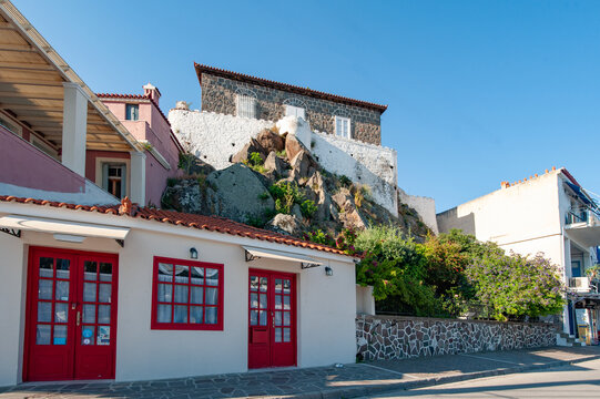 the original layout of buildings on the Poros island