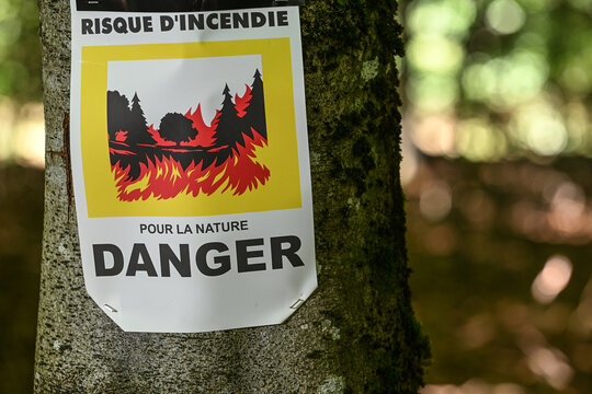 Affichage dans les forets contre le risque d'incendie