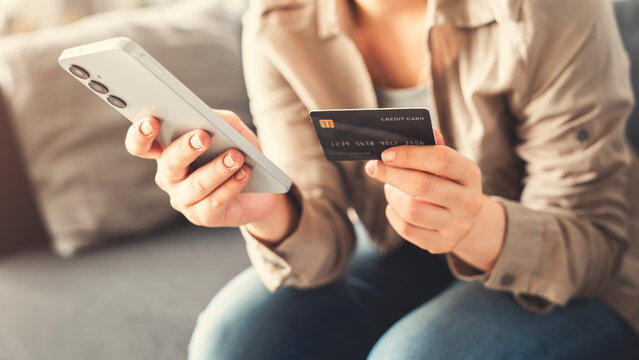 Online shopping with credit card