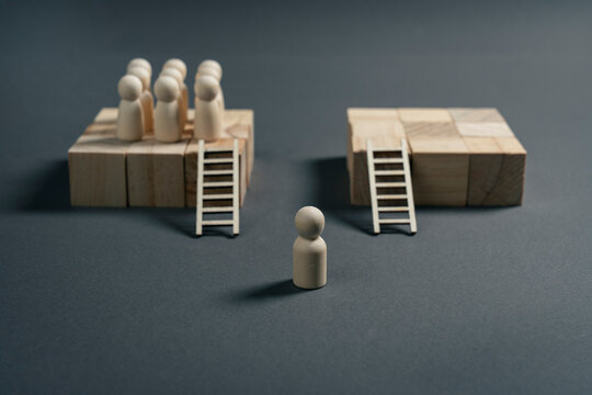 Choosing between joining an established team or building a new opportunity