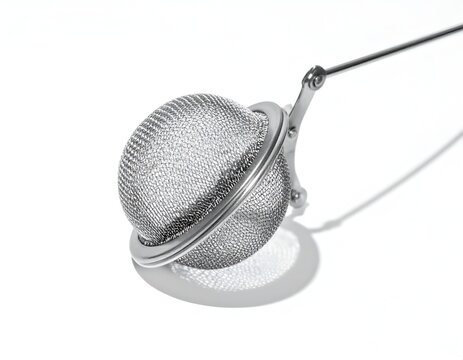Stainless steel tea infuser ball with mesh filter for brewing loose leaf tea