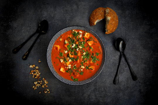 Indian halloumi korma curry with spinach and roasted cashew
