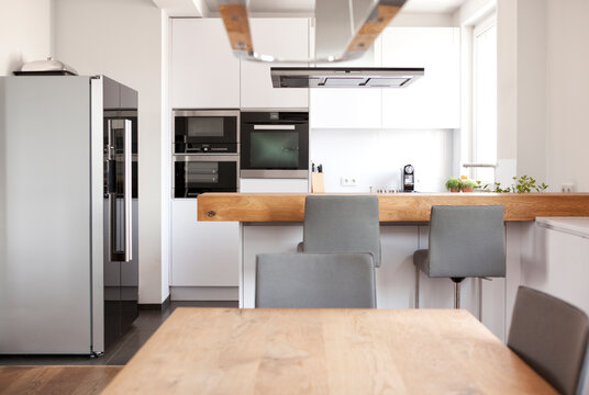 Modern open plan kitchen