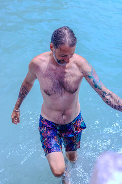 Male swimmer, galapagos