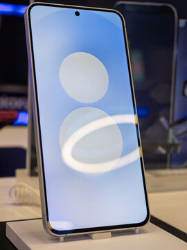 Sleek Smartphone Display Featuring Innovative Touchscreen Technology