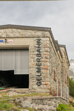 07 July 2026, Guttannen, Switzerland. Gelmerbahn mountain railway station building at Gelmer Dam in the Swiss Alps