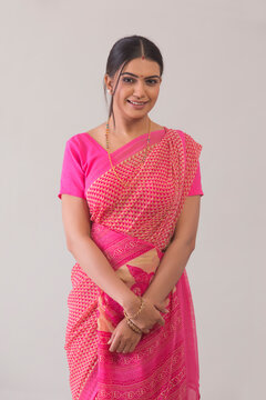 woman in saree getting ready