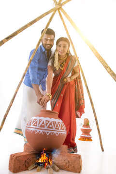 husband and wife celebrating pongal