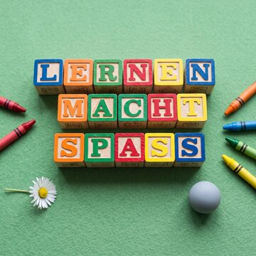 Bausteine buchstabieren Lernen macht Spass Nahaufnahme