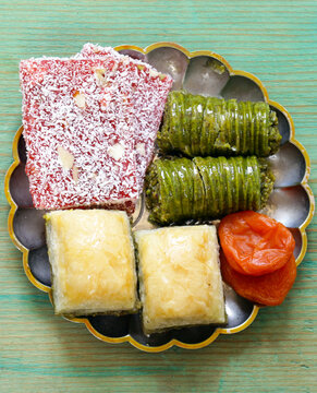 Oriental sweets (baklava, rahat loachum) and dried fruits