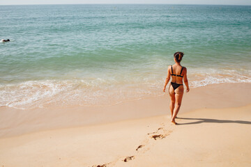 Fototapeta premium woman on the beach