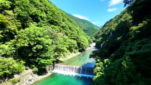 丹沢湖に流れる玄倉川