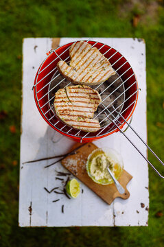 Grilling Tuna on a small grill