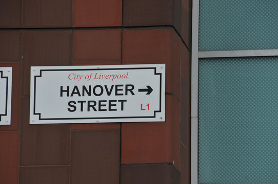 Stra&szlig;enschild der Hannoverschen Stra&szlig;e in Liverpool