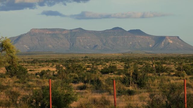 Marfa, Texas Mountains at Sunset &ndash; Scenic West Texas Desert Landscape
