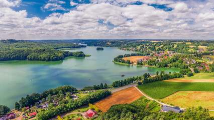 Kaszuby, Ostrzyce i Jezioro Ostrzyckie z lotu ptaka © Aleksandra