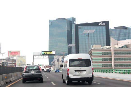 Mexico City, Mexico  Jan 14, 2026: Autopista Urbana Norte is the second level of the Periferico, an elevated toll road that runs above CDMX