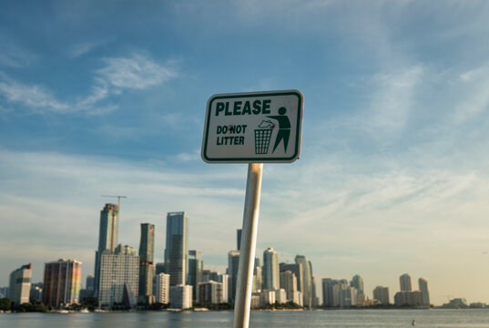 Please Do Not Litter Sign Overlooking the Miami Brickell Skyline