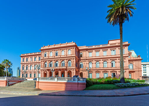 Buenos Aires, Argentina, 12 de Abril de 2020. Casa Rosada, the official seat of the executive branch of the government of Argentina, located in Buenos Aires.