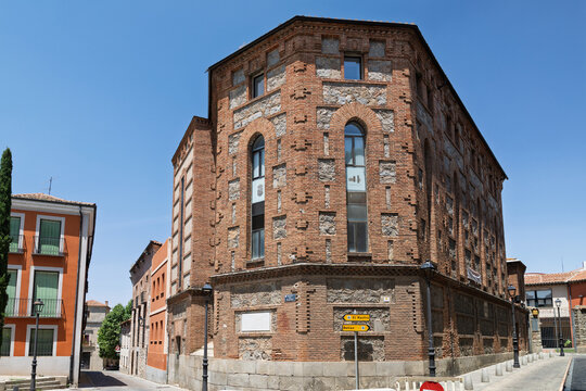 Avila, spain; 07 25 2026 mud&eacute;jar architecture brick facade building in &aacute;vila