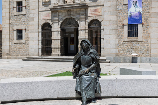 Avila, spain; 07 25 2026 saint teresa of avila statue outside a convent in avila