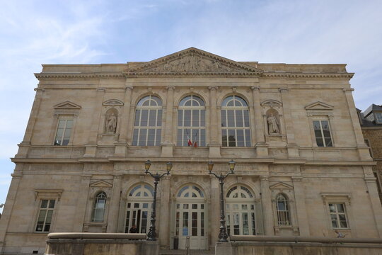 Palais de justice, vue de l'ext&eacute;rieur, ville de Boulogne sur Mer, d&eacute;partement du Pas de Calais, France